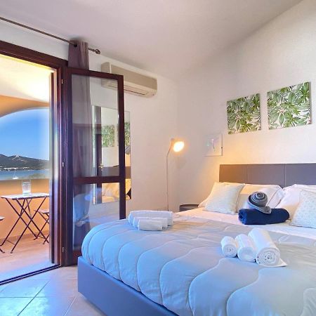 Homey Experience - Navy Sea View Apartments Olbia Esterno foto