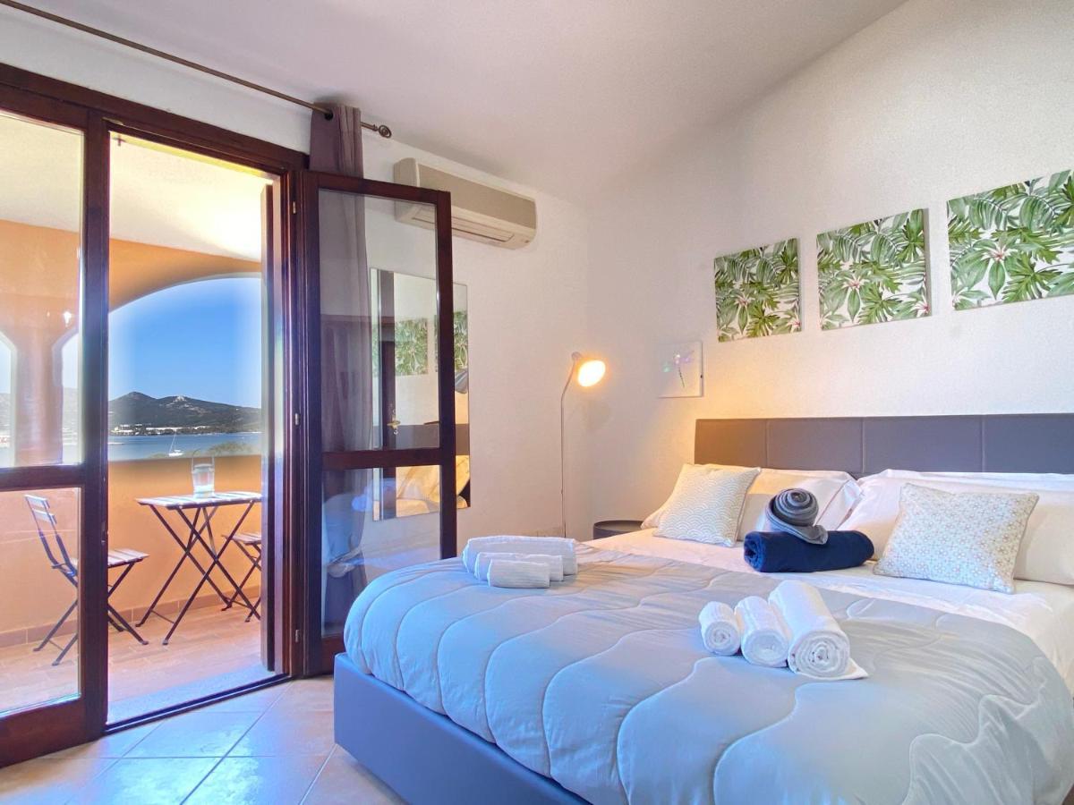 Homey Experience - Navy Sea View Apartments Olbia Esterno foto