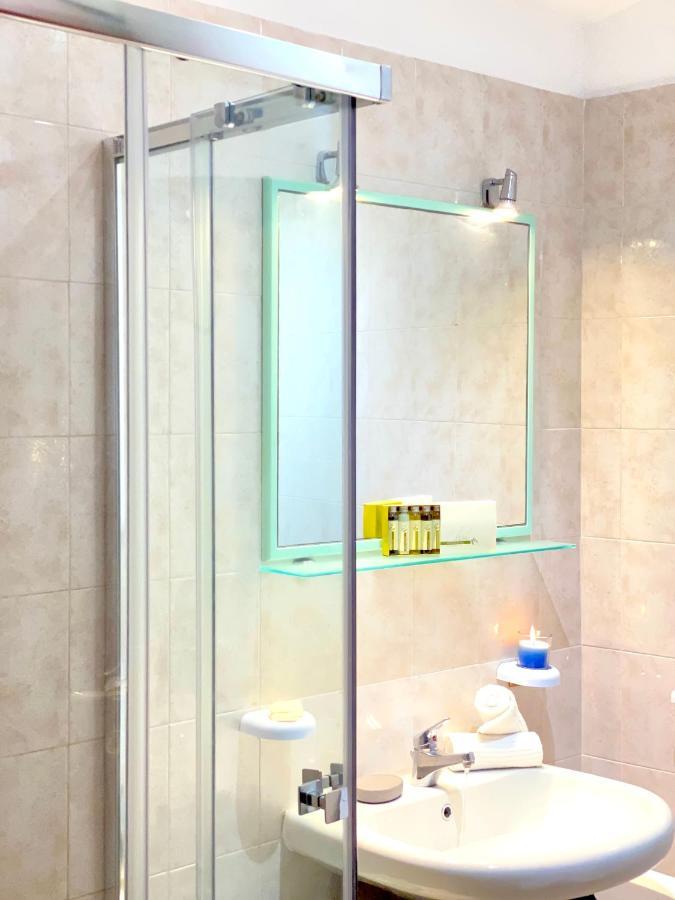 Homey Experience - Navy Sea View Apartments Olbia Esterno foto