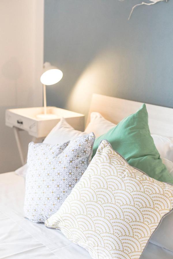 Homey Experience - Navy Sea View Apartments Olbia Esterno foto